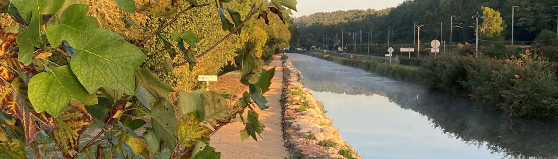 Mairie Commune Canal Tourisme Berry Cher